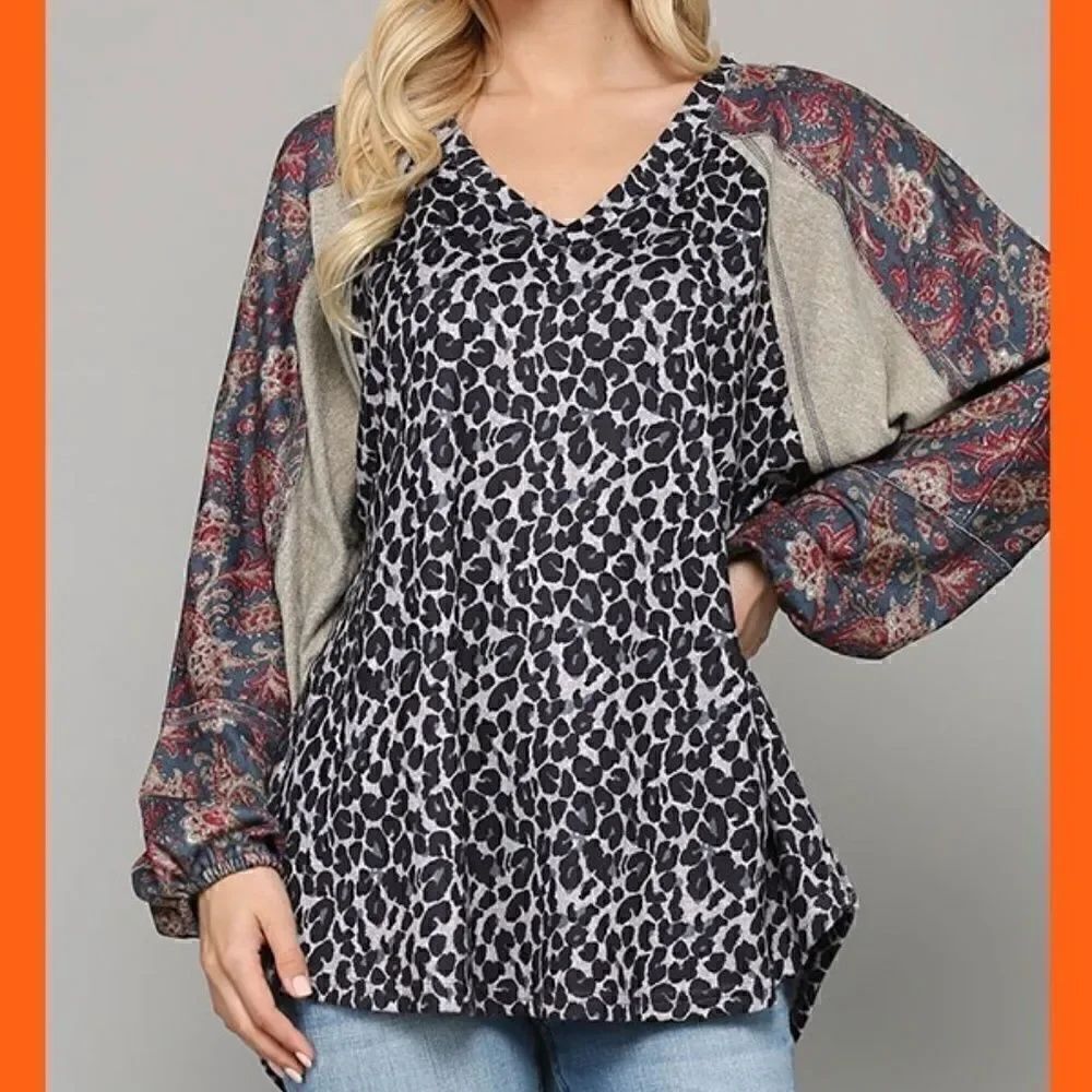 NWT! Pretty Animal and Paisley Print Mixed Soft Knit Tunic Top Boho Leopard